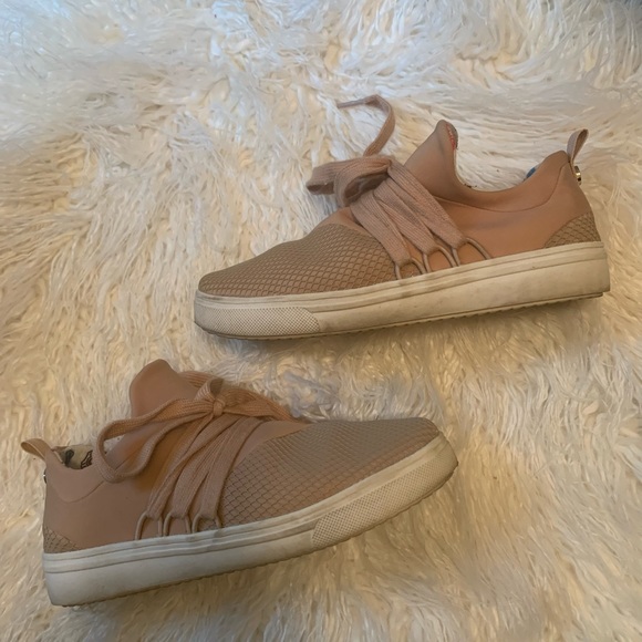 Steve Madden Girls sneakers - Picture 2 of 3